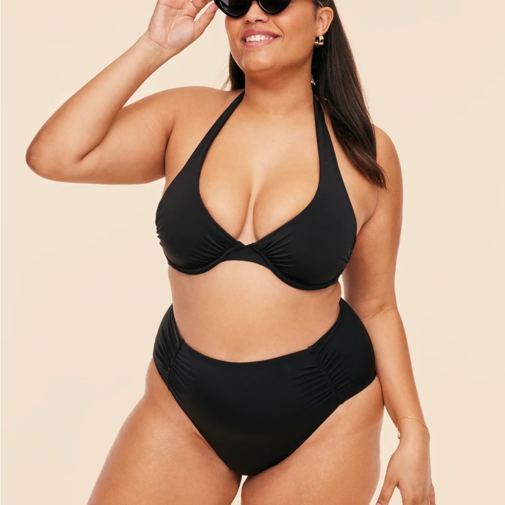 3/$10 Rio Beach Argentina Ruched Ribbed Bikini Black Bottoms Only